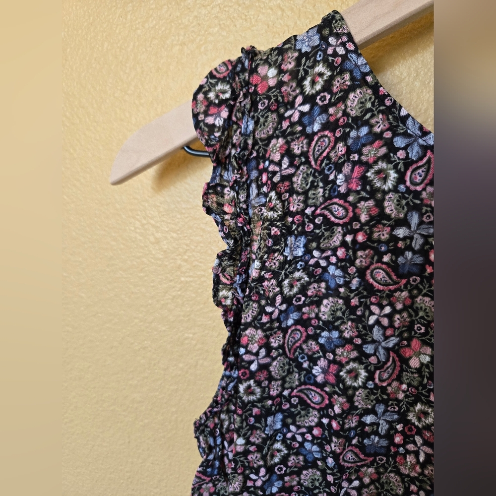 Floral Sleeveless Top - Picture 3 of 7